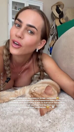 Jessica Paszka Nude Leaked Photo #680