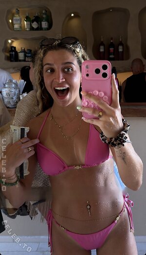 Joana Salamone Nude Leaked Photo #37