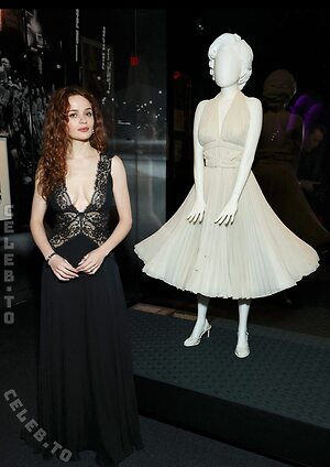 Joey King Nude Leaked Photo #11