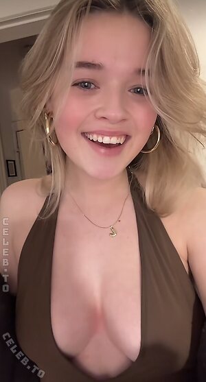 Jokeeandresen Nude Leaked Photo #29