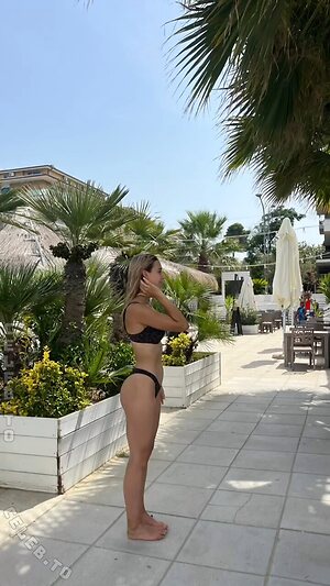 Jolina Ernst Nude Leaked Photo #17