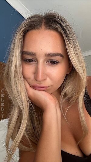 Jolina Ernst Nude Leaked Photo #70