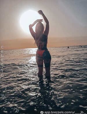 Joline Nude Leaked Photo #8