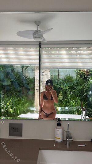 Jordyn Jones Nude Leaked Photo #95