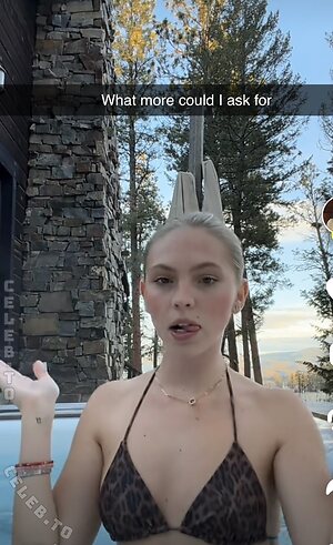 Jordyn Jones Nude Leaked Photo #103