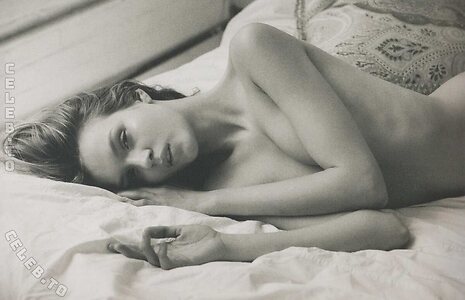 Josephine Skriver Nude Leaked Photo #86