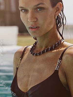 Josephine Skriver Nude Leaked Photo #165