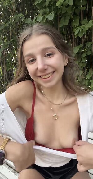 Judy Blooms Nude Leaked Photo #12