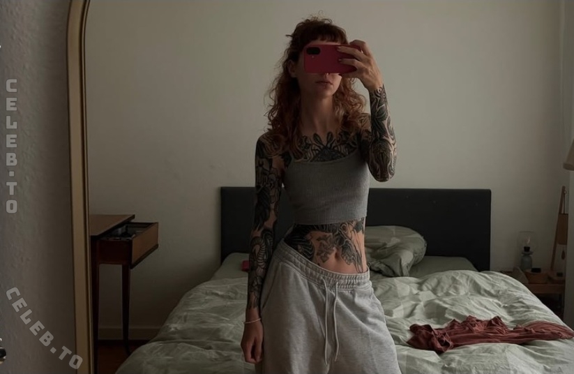 Julia Crds Nude Leaked Photos
