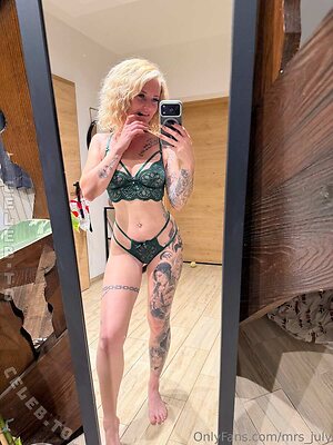Julia Kern Nude Leaked Photo #133