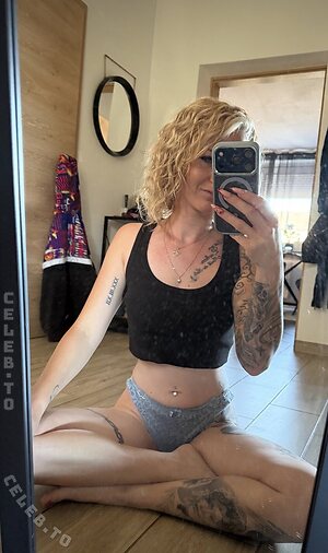 Julia Kern Nude Leaked Photo #139