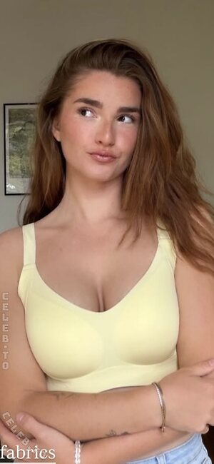 Julia Schulze Nude Leaked Photo #27