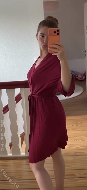 Julia Schulze Nude Leaked Photo #31