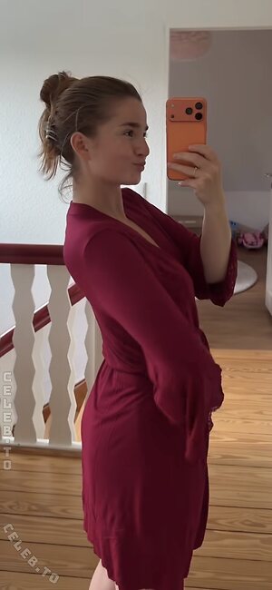 Julia Schulze Nude Leaked Photo #32