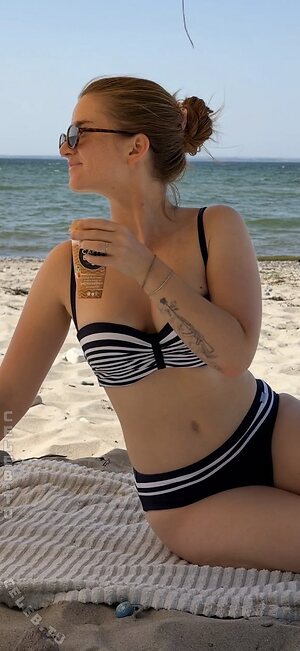 Julia Schulze Nude Leaked Photo #51