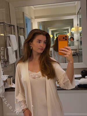 Julia Schulze Nude Leaked Photo #70