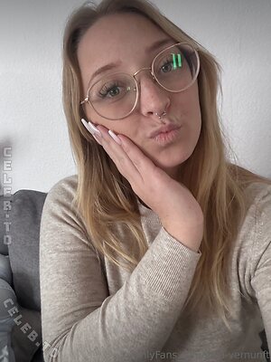 Julia vernunft Nude Leaked Photo #3