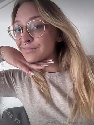 Julia vernunft Nude Leaked Photo #4