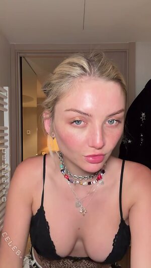 Julia Wulf Nude Leaked Photo #108