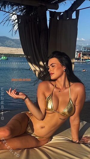 juliaelena Nude Leaked Photo #2