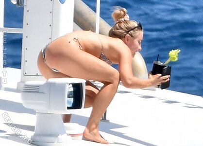 Julianne Hough Nude Leaked Photo #33