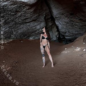 Julie_Sixx avatar