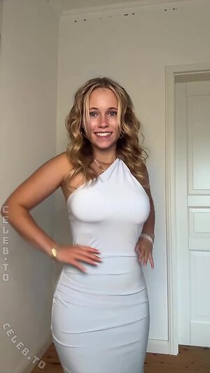 justfranzi.x Nude Leaked Photo #23