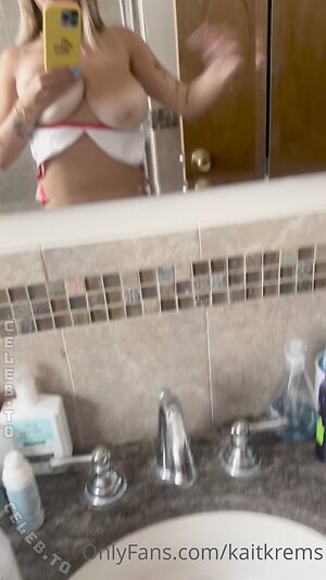 Kaitlyn Krems Nude Leaked Photo #14