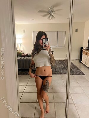 Kaitviolet Nude Leaked Photo #34