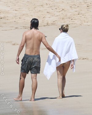 Kate Hudson Nude Leaked Photo #59