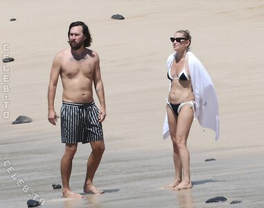 Kate Hudson Nude Leaked Photo #65