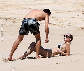 Kate Hudson Nude Leaked Photo #72
