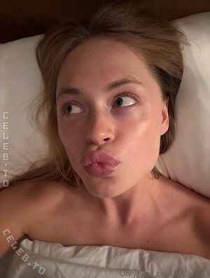 Kathrynn Nude Leaked Photo #53