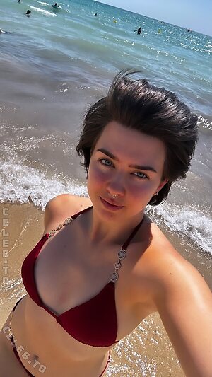 Kathyinframe Nude Leaked Photo #32