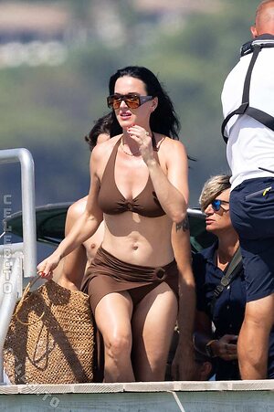 Katy Perry Nude Leaked Photo #98