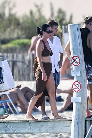 Katy Perry Nude Leaked Photo #132