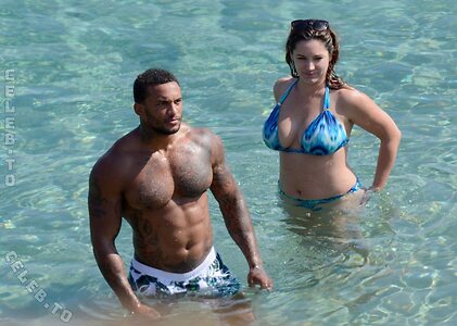 Kelly Brook photo