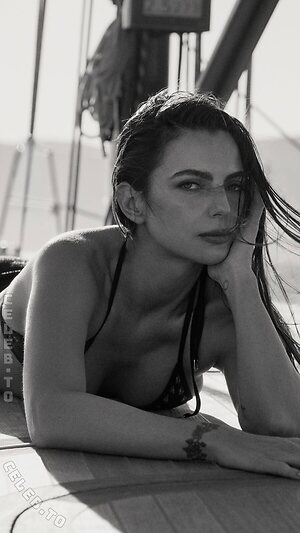 Kelly Piquet Nude Leaked Photo #26