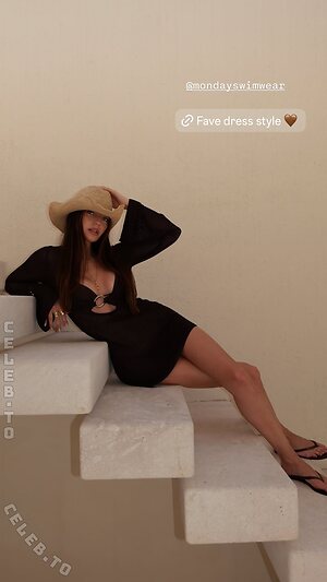 Kelly Piquet Nude Leaked Photo #28