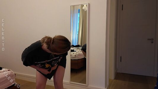 KellyMissesvlog Nude Leaked Photo #76