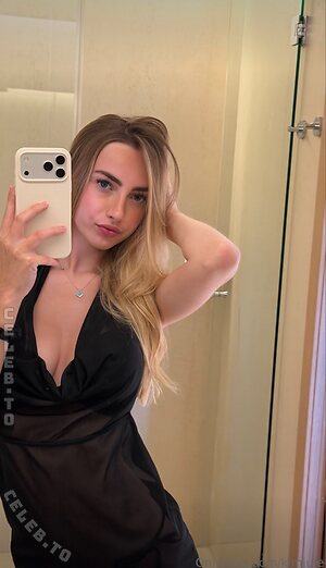 Kim Jule Nude Leaked Photo #271
