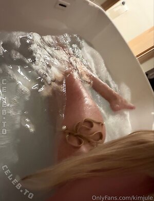 Kim Jule Nude Leaked Photo #277