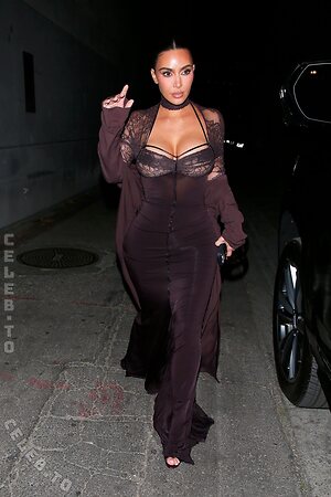 Kim Kardashian Nude Leaked Photo #143