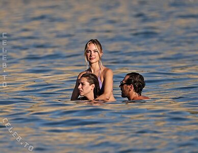 Kimberley Garner Nude Leaked Photo #289