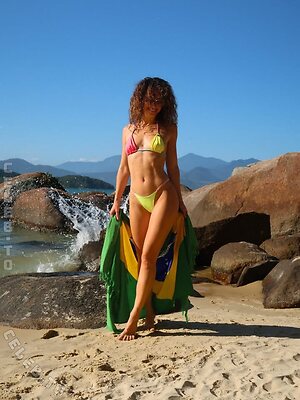 Kimberly Budinsky Nude Leaked Photo #23