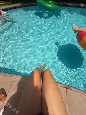 Kira Kosarin Nude Leaked Photo #42