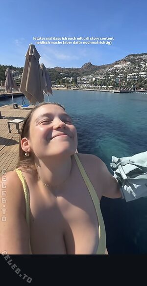 Kirasview Nude Leaked Photo #75