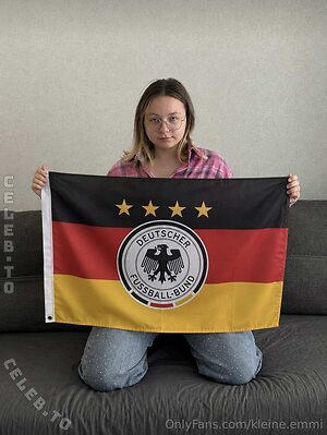 Kleine.emmi Nude Leaked Photo #170