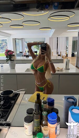 kngemmae Nude Leaked Photo #20