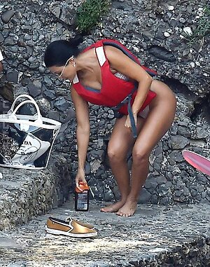Kourtney Kardashian Nude Leaked Photo #36
